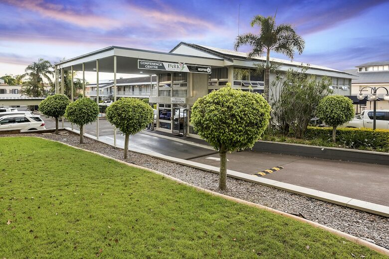 Park Motor Inn