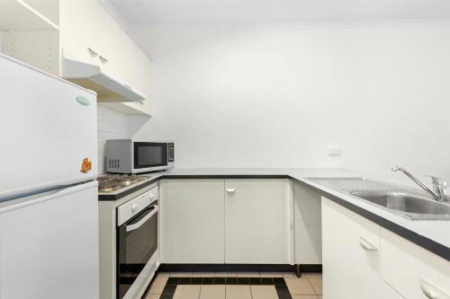 Dawn - Beyond A Room Private Apartments