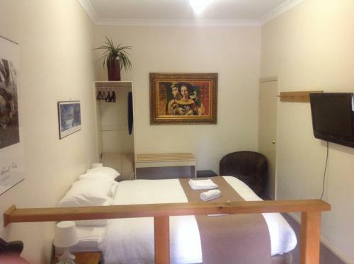 Posada Coach House Inn