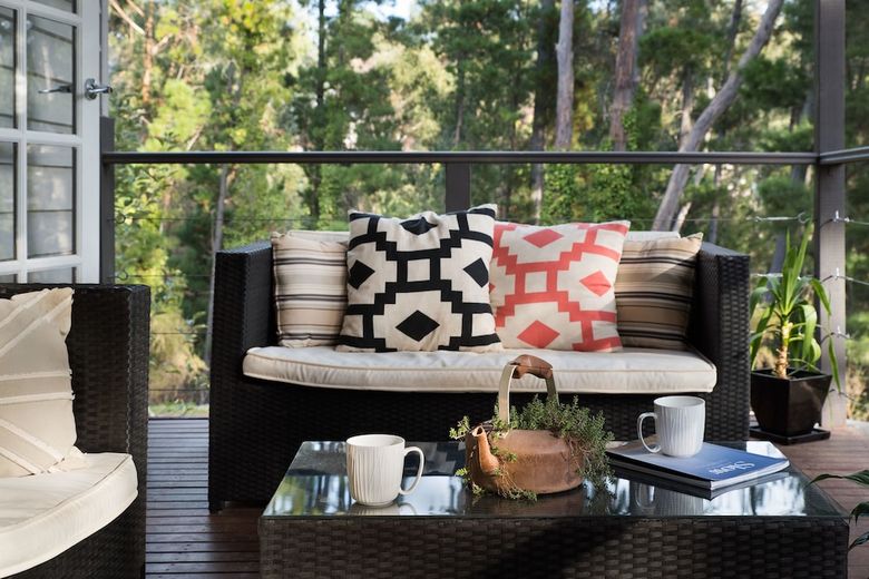 Viola @ Hepburn Springs