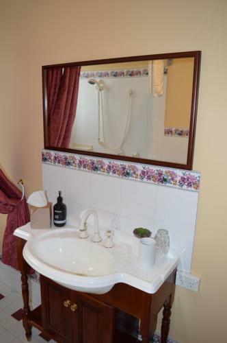 Bed & Breakfast Glen Osborne House
