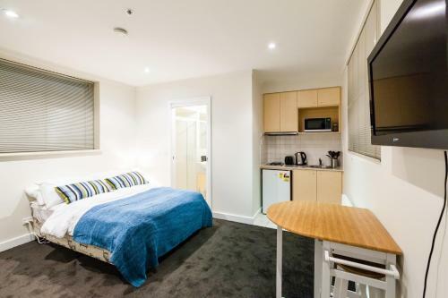 Molly - Beyond A Room Private Apartments