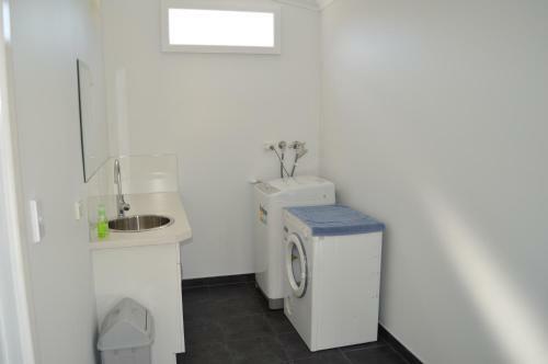 Wattle Grove Apartment
