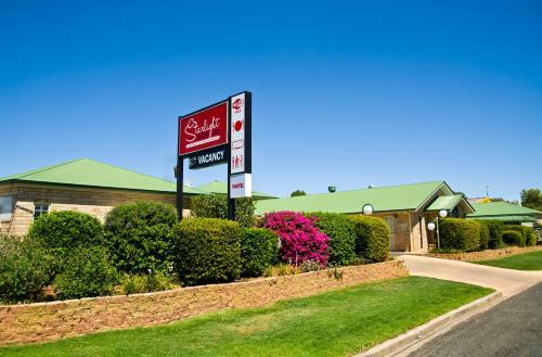 Hotel Starlight Motor Inn