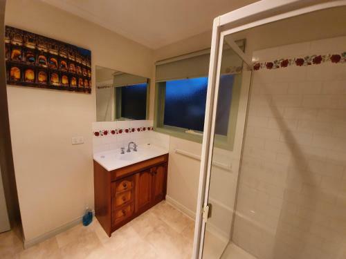 Abelia Cottages Botanical