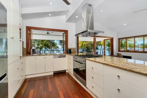 Reeflections Holiday Villas