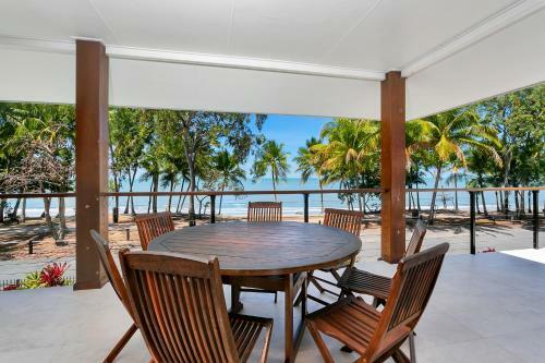 Reeflections Holiday Villas