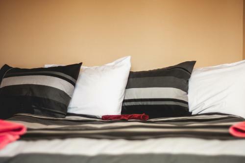 Yot Spot Apartments
