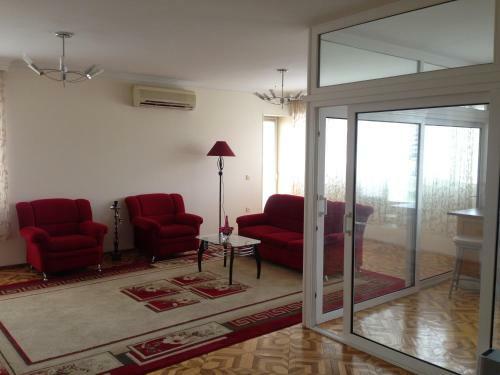 Flame Towers View Apartment