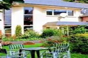 Inter-hotel La Cour Carr�e