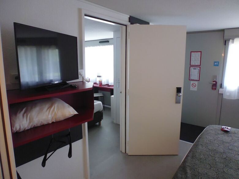 Hotel Campanile Mayenne