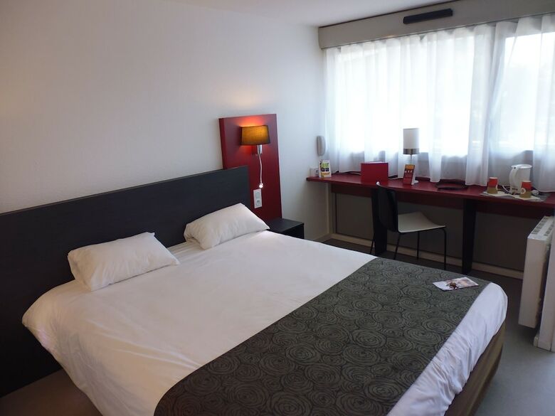 Hotel Campanile Mayenne