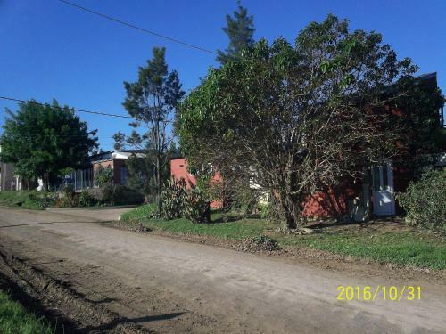 La Casa De Los Pinos