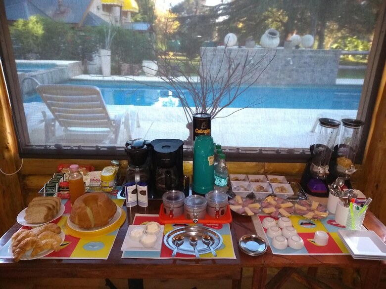 Hotel Pualy Resort & Spa, Escobar