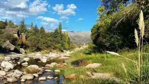 Entre Sierras Y Pajaros