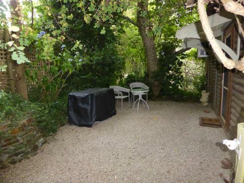 Aldgate Lodge Bed & Breakfast