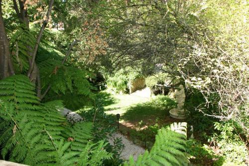 Aldgate Lodge Bed & Breakfast
