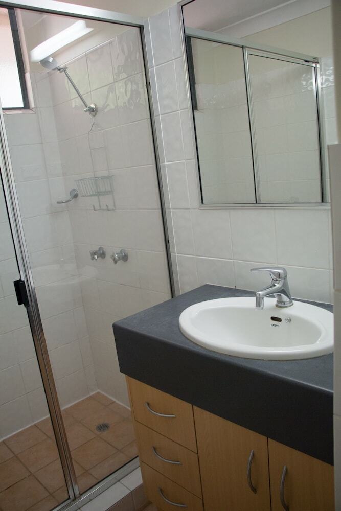 Riverpark - Studio Apartment