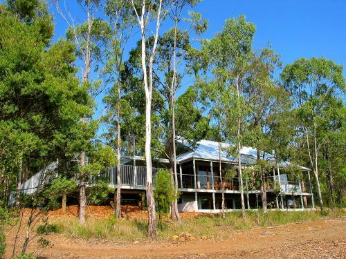 Hostal Bombah Point Eco Cottages