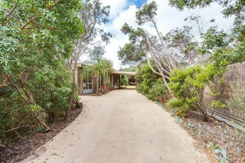 Tasman Surf House - So Close To The Beach