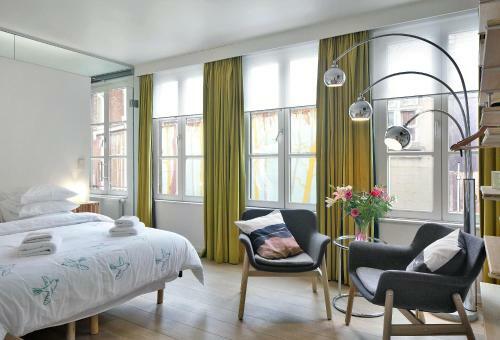 Hostal Alphabed Guest House