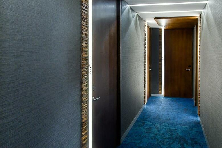 Atix Hotel