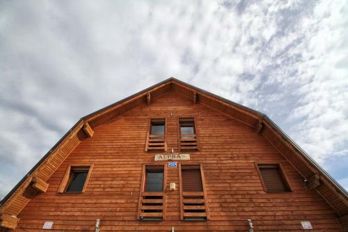 Posada Guest House Alpha Ski Camp