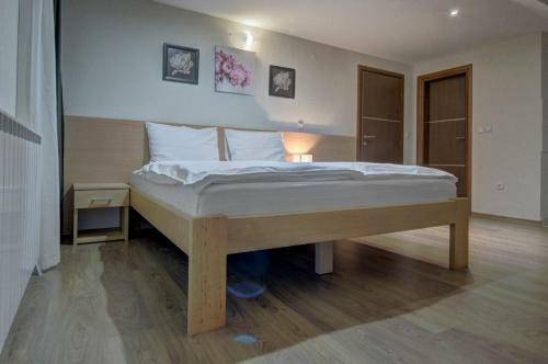 Motel Tihe Noci