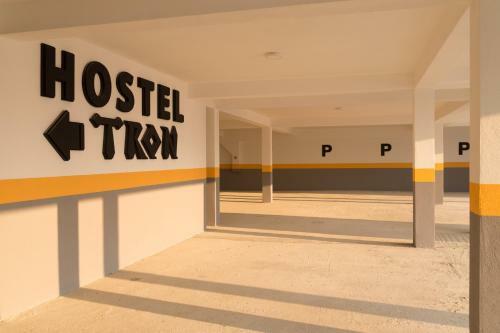 Hostel Tron