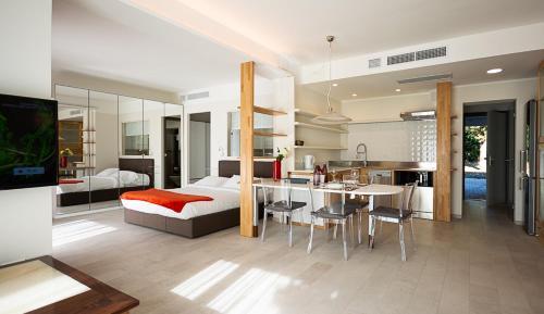 Hotel Business