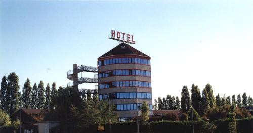 Hotel Business