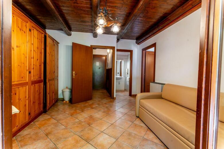 Hotel Lago Bin