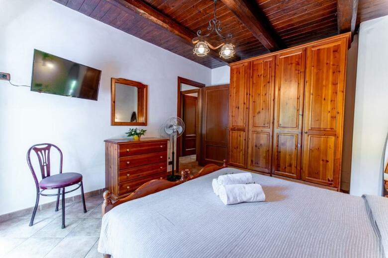 Hotel Lago Bin
