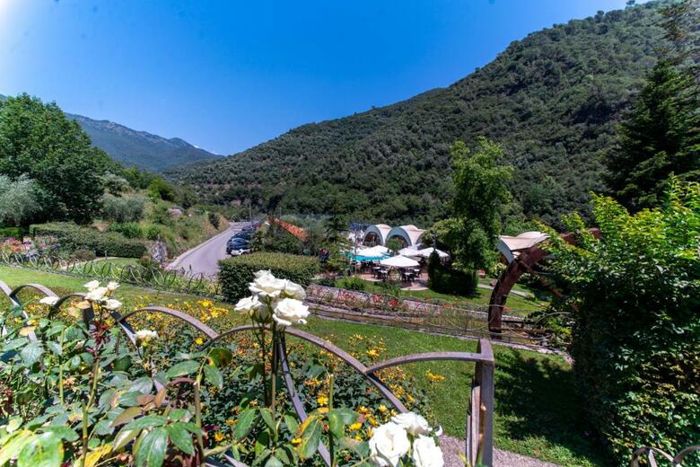 Hotel Lago Bin
