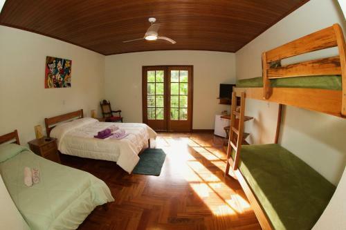 Hostal Pousada Turmalinas