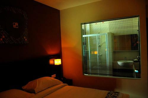 Tat Place Hotel