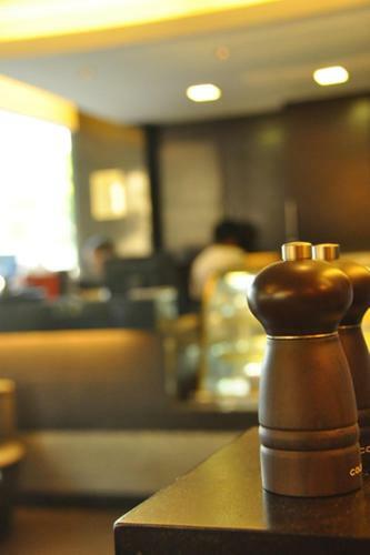 Tat Place Hotel