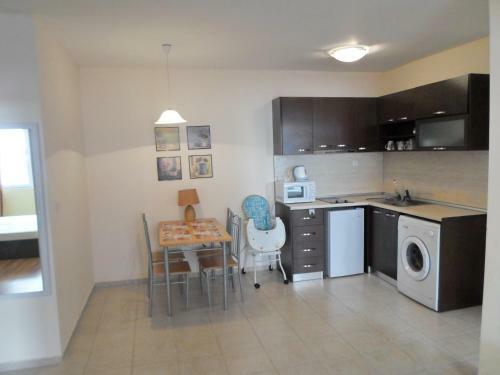 Amaltea Apartments