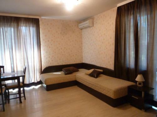 Hostal Tarnovski Dom Guest Rooms