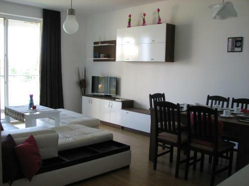 Two-bedroom Apartment Donika