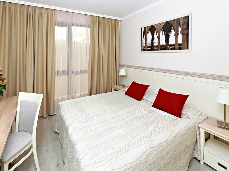 White Rock Castle Suite Hotel & Spa