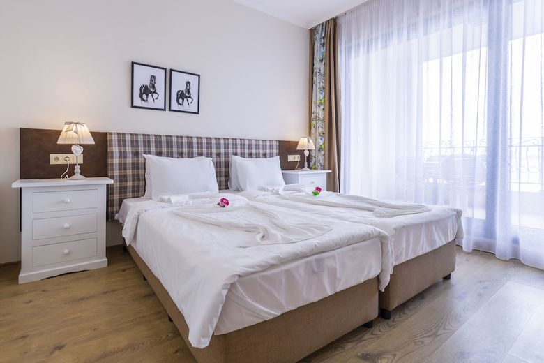 Gardenia Beach Palace Aparthotel