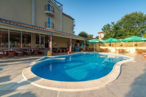 Family Hotel Dayana Beach