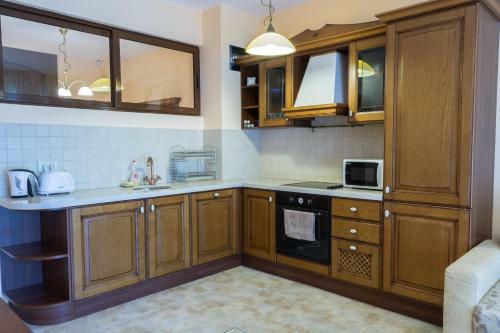 Port Palace Apartments