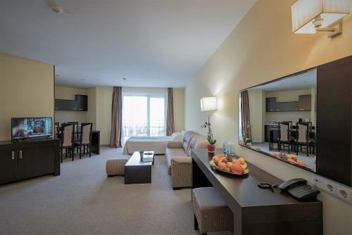 Hotel Extreme Half-board