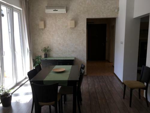Romantic City Centre Apartment