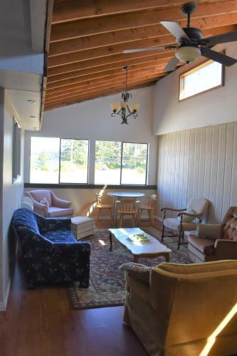 Albergue North Coast Trail Backpackers Ltd