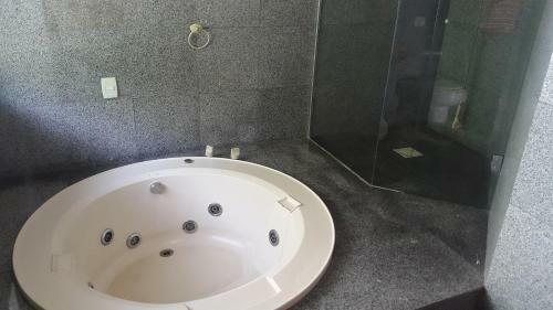 Hostal Pousada Cabe�udas