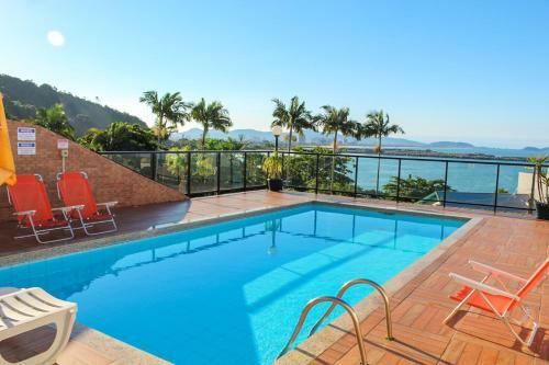 Hostal Pousada Cabe�udas