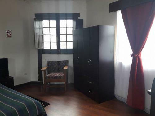 Hostal Cotroneo